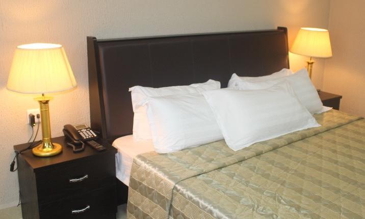 Corina Hotel Monrovia Bagian luar foto