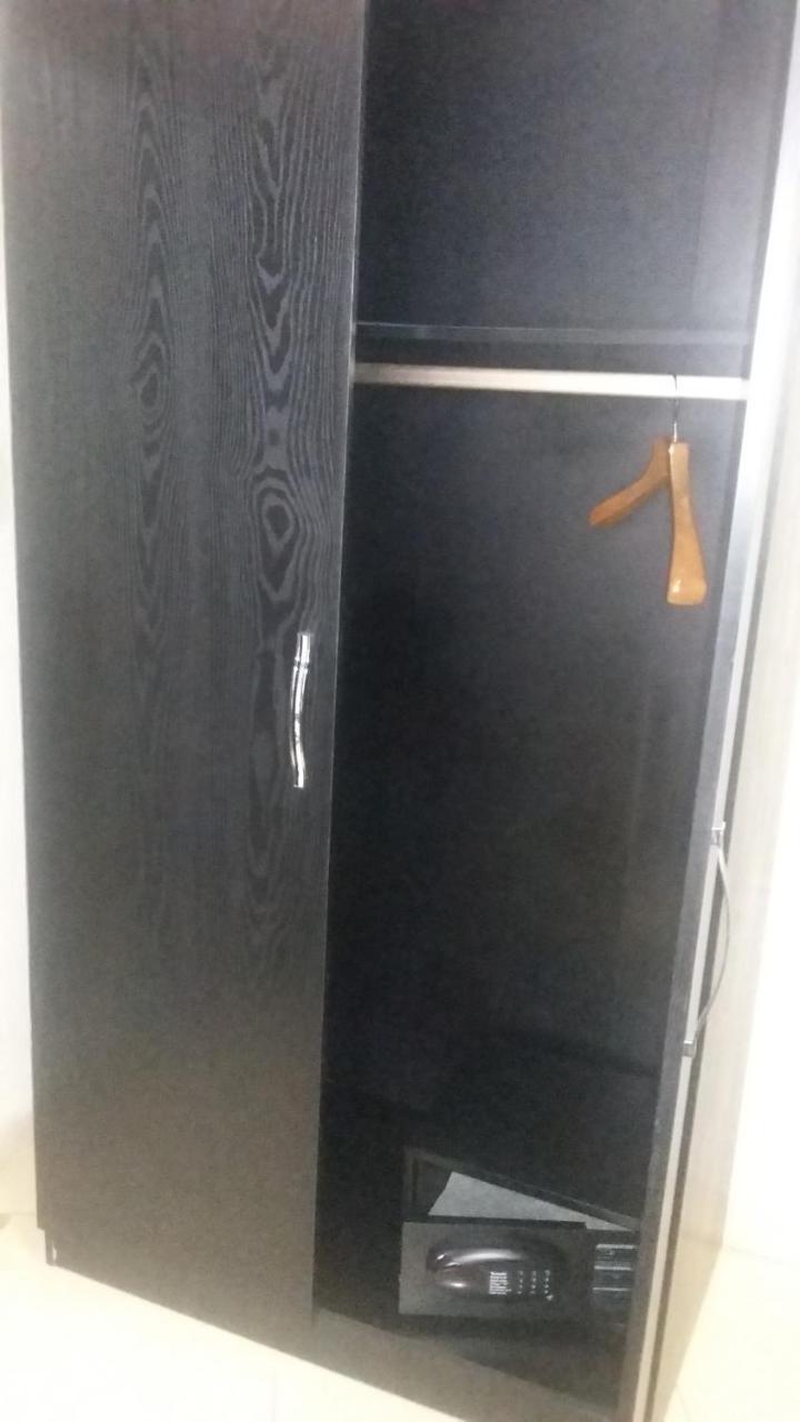 Corina Hotel Monrovia Bagian luar foto
